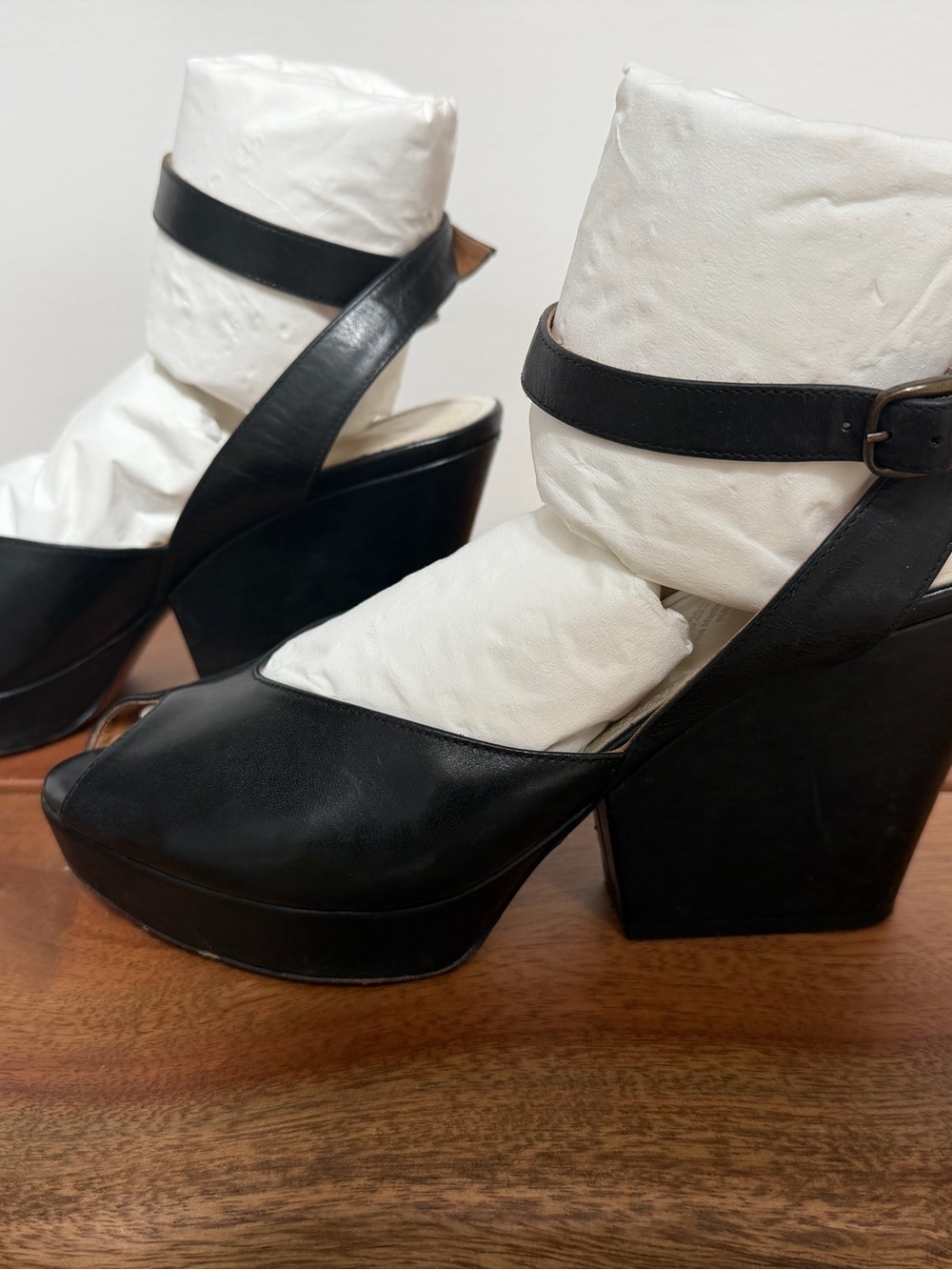 Maison Martin Margiela Black Leather Platform Slingback Heels - Picture 3 of 6